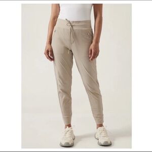 Athleta Beige Jogger Pants for Women 4/P